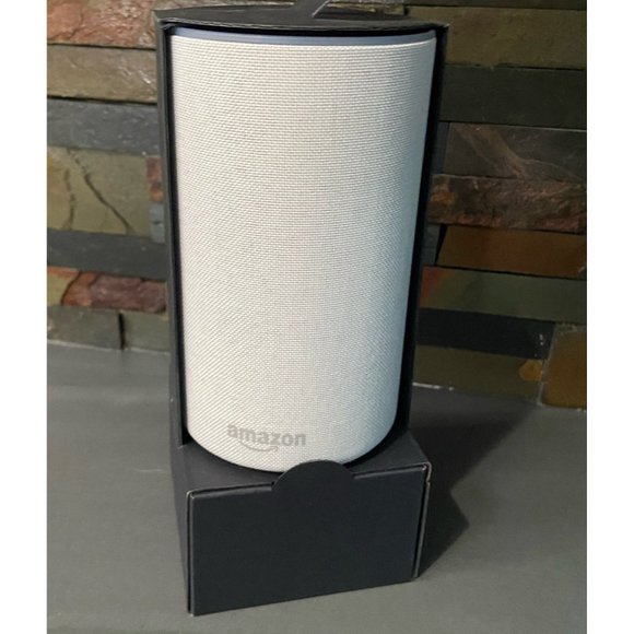 Amazon Echo - Picture 2 of 2